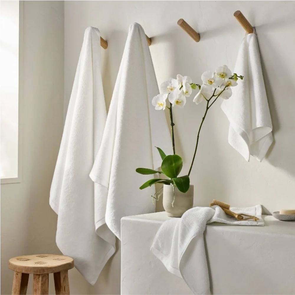 CASALUNA NWT 2pc organic cotton hand towels -white